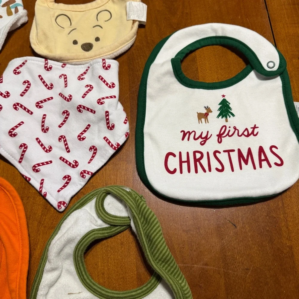 7 piece baby bibs lot OS‎